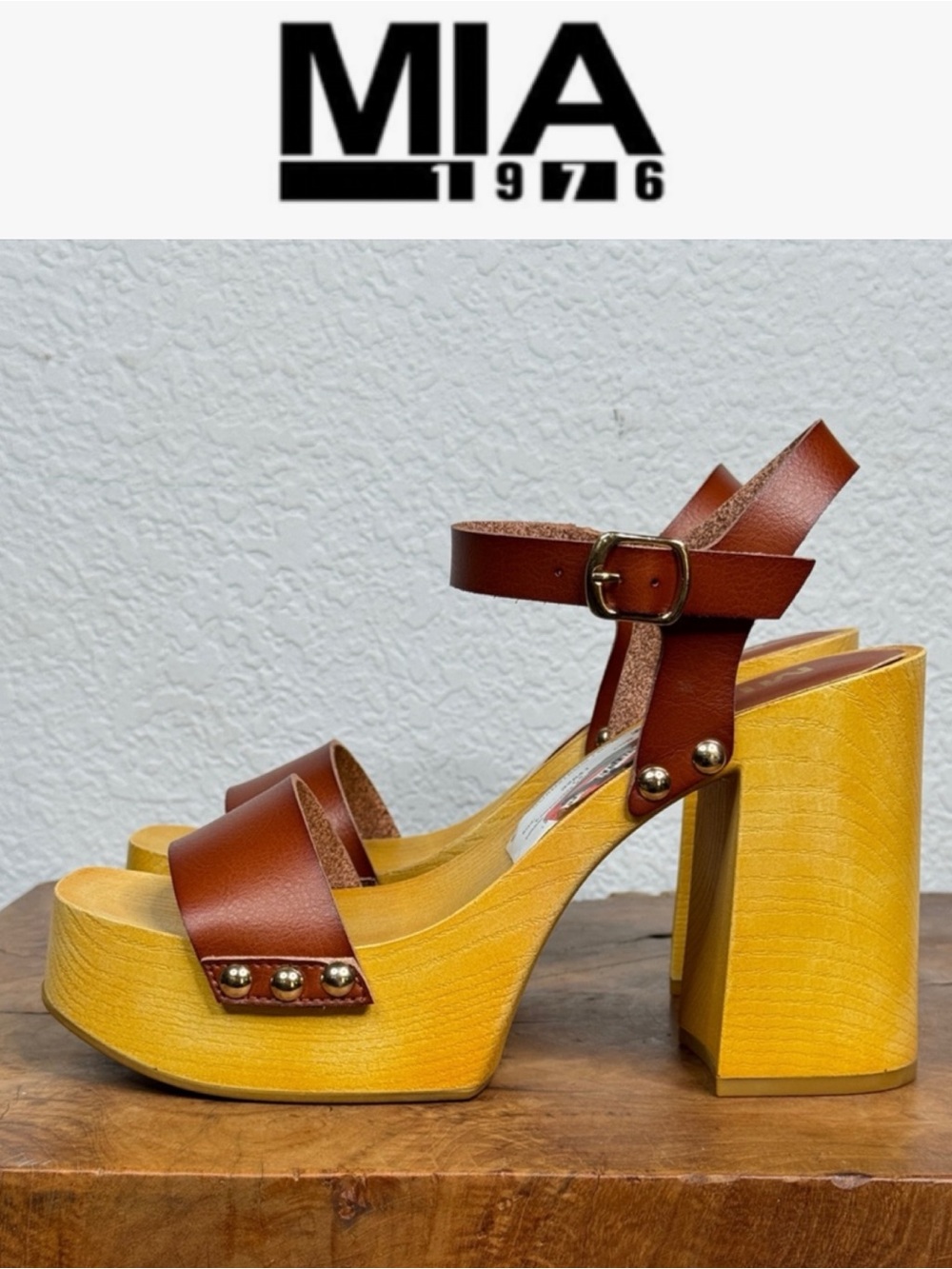 NWT MIA DARRAH COGNAC PLATFORM SANDALS RETRO FAUX WOOD CLOG HEELS BOHO SIZE 7.5